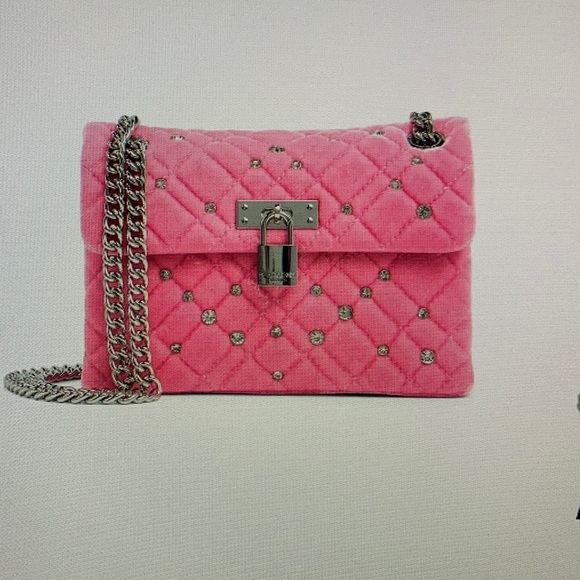 Kurt Geiger London Mini Braxton Velvet Shoulder Bag
KURT GEIGER LONDON - Picture 4 of 17